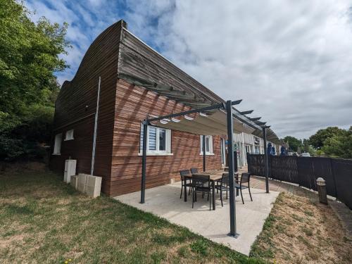 Gîte 80m² au bord du lac, calme, animaux admis - FR-1-611-116