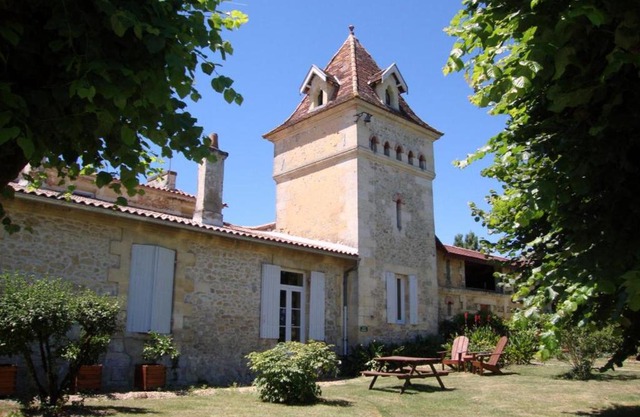 Gîte Beychac-et-Caillau, 3 pièces, 4 personnes - FR-1-440-37