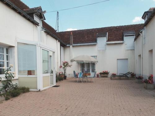 Gîte charmant près de Tours et Amboise avec Wi-Fi, cour privative, garage à vélos, accepte animaux - FR-1-381-503