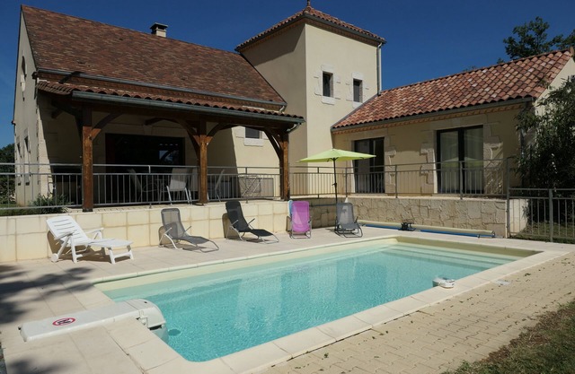 Gîte de 150 m² Pour 6 Personnes à Proximité de Sarlat et de Domme