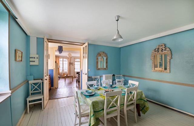 Gîte de la Tour - Three Bedroom House, Sleeps 6