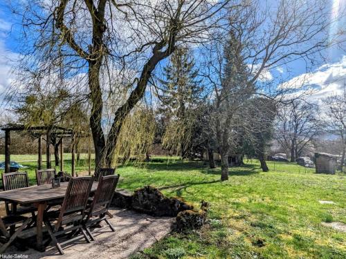 Gîte familial avec jardin et parking à Héricourt, proche de Belfort - FR-1-583-497