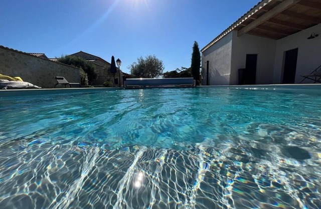 Gîte with swimming pool Le Mas des Oliviers, St Gervais sur Roubion, Drôme Provençale.