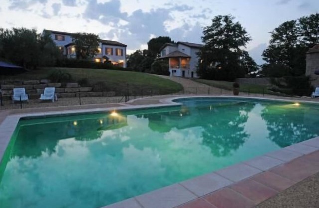 Gîte Le Chardonnay, Béziers near Canal du Midi with swimming pool