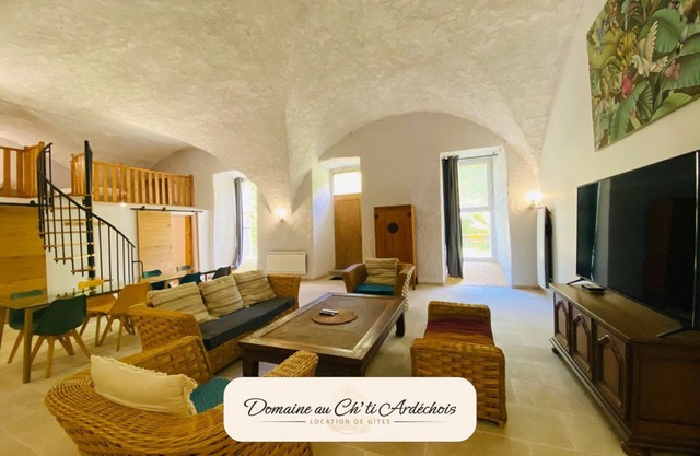 Gîte le Loft en Bord de Rivière Avec Cascade - Domaine au Chti Ardéchois