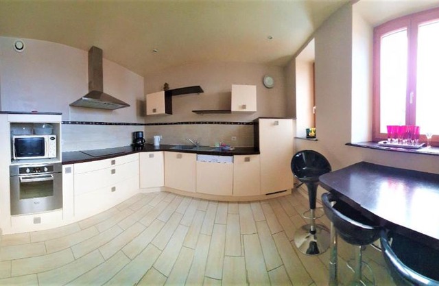 Gîte Lilas, LOFT 2 à 8 personnes, avec salle de jeux et SPA dans la résidence