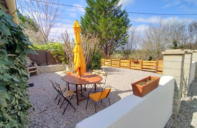 Gîte "pascalle" Classé 3 Pour 6 Personnes Avec Piscines