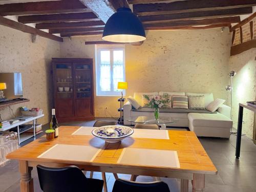 Gîte tout confort avec grand jardin, cheminée, clim et WIFI, proche châteaux de la Loire et ZooParc de Beauval - FR-1-491-400