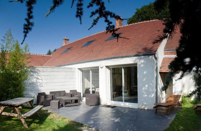 Gîte Val de Loire avec piscine chauffée, tennis, WIFI, BBQ - FR-1-590-125