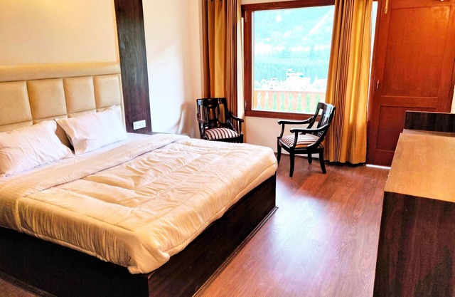 G Villas- Luxurious Cottage with beautiful mountain view