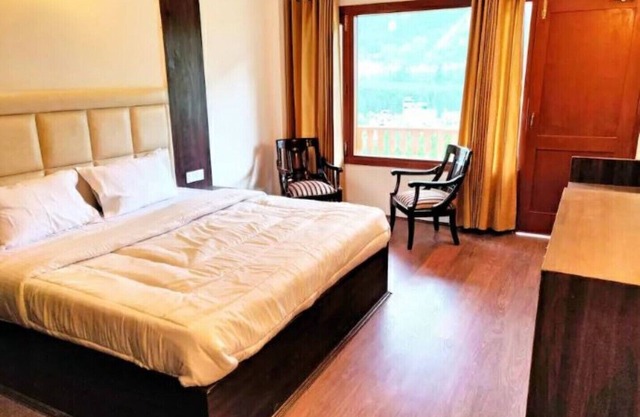 G Villas- Luxurious Cottage with beautiful mountain view 6