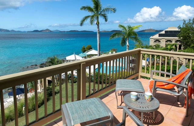 Gallows Point 8D, luxury oceanview upper premium condo at Gallows Point Resort.