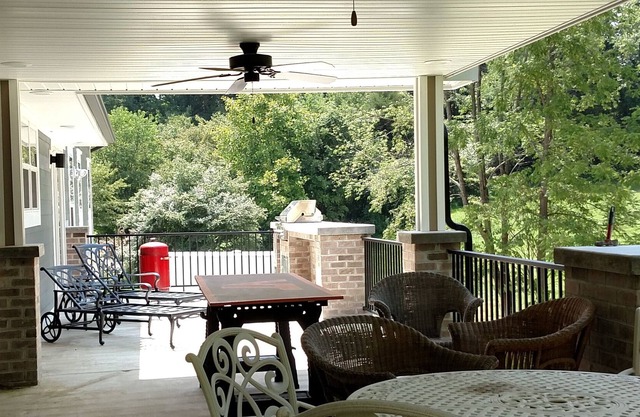 Game day rental with a patio to die for