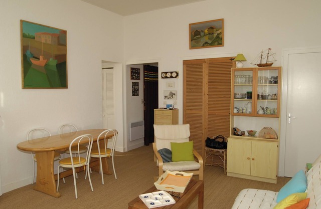 Garden apartment 50m from Foncillon beach