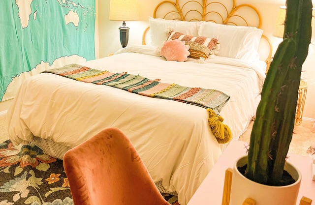 Gated Boho-chic 2-bedroom condo in Rancho Cucamonga near ONT Airport