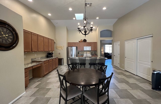 Gated Community w/Pool-heated additional cost, Putting Green Family Friendly