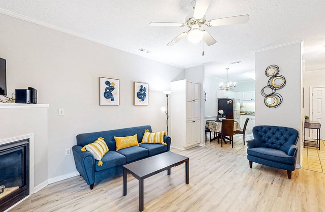 Gated condo with on-site pool, tennis, & putting green - near beach/golf