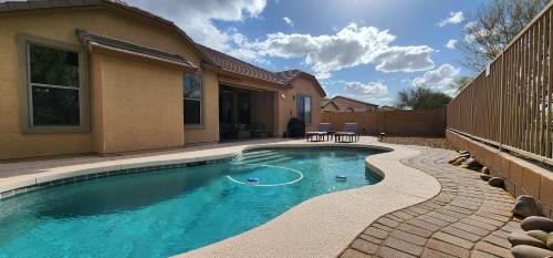 Gated house near South Mountain with pool heater, BBQ