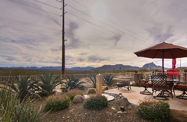 Gated, Private Enclave w/Expansive Pastoral Views, Pool, Internet, Pets Ok