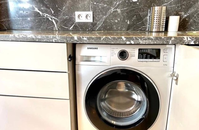 Gauthier 302 Soho-1min by Walk From Twin Center