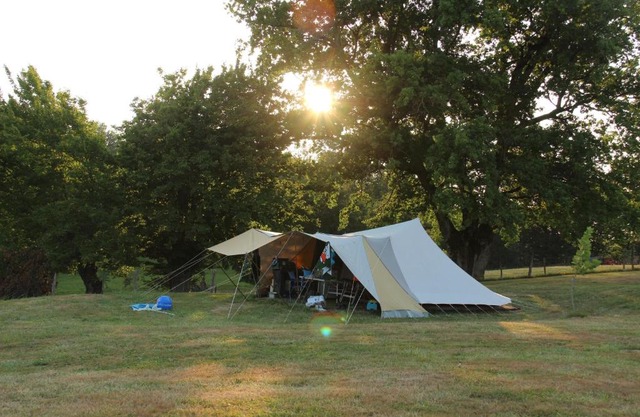 Gemeubileerde tent