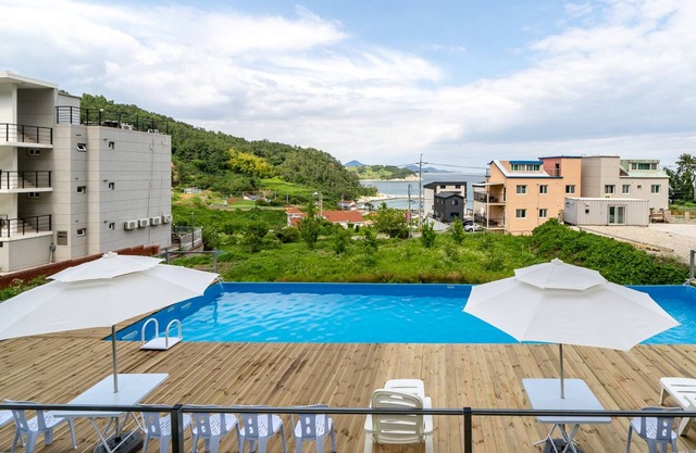 Geoje Amor Family Pension