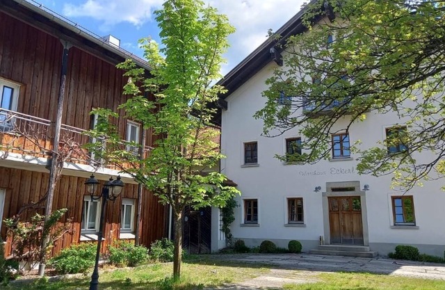 Geräumige Ferienwohnung mit Balkon, über 2 Ebenen, ca. 70 m2 groß.