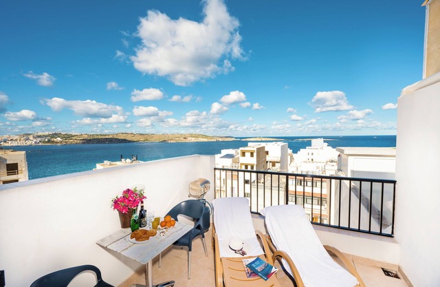 GetawaysMalta - Penthouse 14 With Seaview Terrace