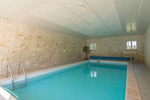 Gite Piscine Intérieure