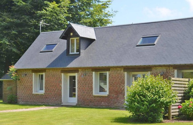 Gite Angerville-la-Martel, 3 bedrooms, 6 persons