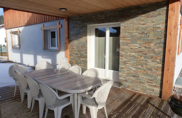 Gite Barbey-Seroux, 5 bedrooms, 12 persons