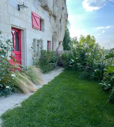 Gite des Perreyeurs - maison troglodyte avec vue sur Loire