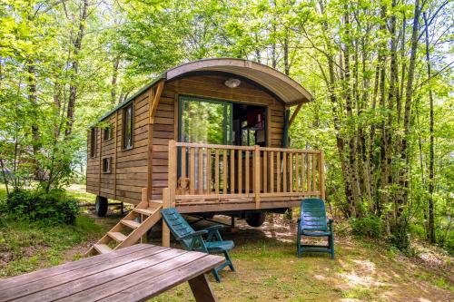 Gite et Roulotte du camping de la bucherie