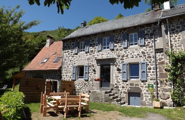 Gite Mandailles-Saint-Julien, 3 bedrooms, 6 persons