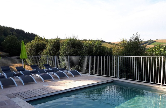 Gite Montclar, 5 bedrooms, 14 persons