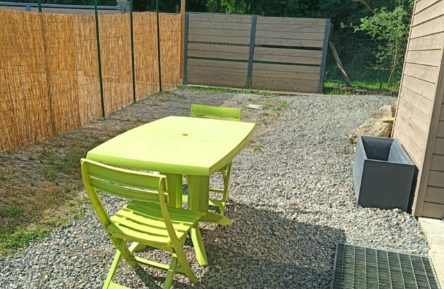 Gîte rental in the Gers countryside with animals