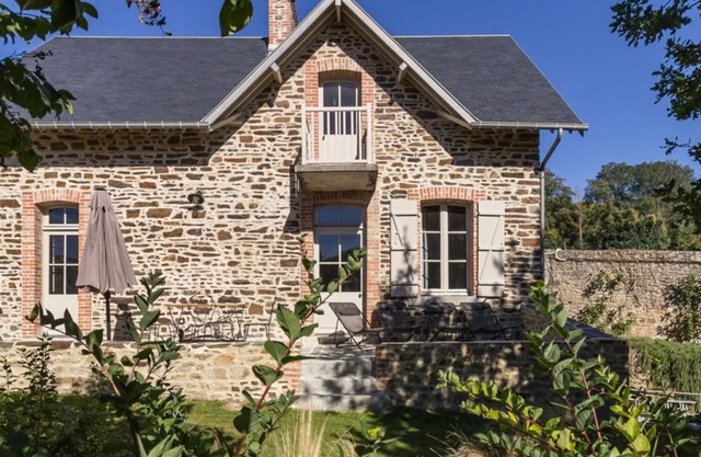 Gite Saint-Jean-le-Thomas, 2 bedrooms, 4 persons