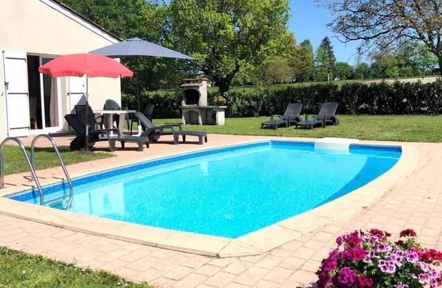 Gite Saint-Séverin, 3 bedrooms, 6 persons