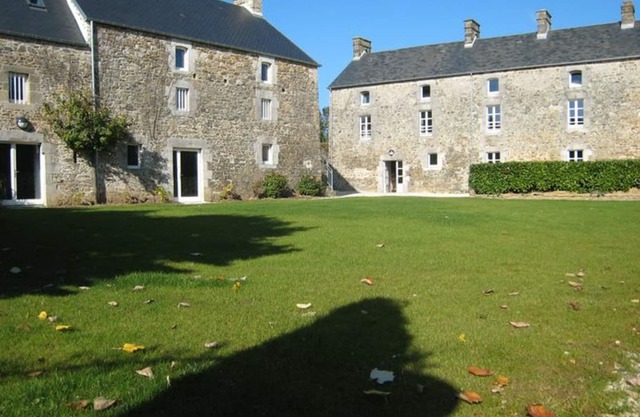 Gite Tourville-sur-Sienne, 6 bedrooms, 12 persons