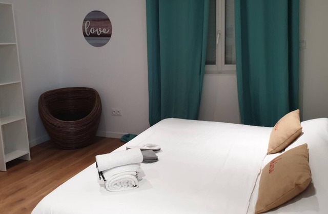 GITES EN COLLOCATION 33500 NEAC
