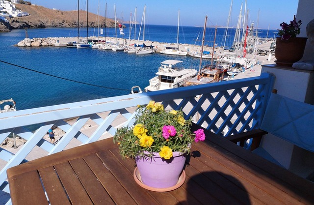 Glaros cosy home,with incredible sea view, in front of the Astypalaia harbor