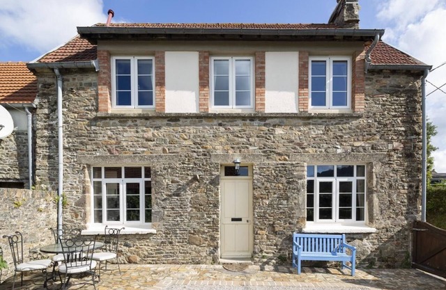 Glatigny Farmhouse - Close to sandy beach, beautiful and unique farmhouse.