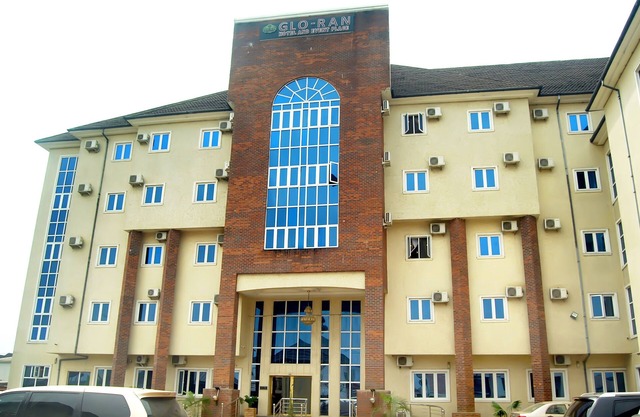 Glo-ran Hotel and Event Place