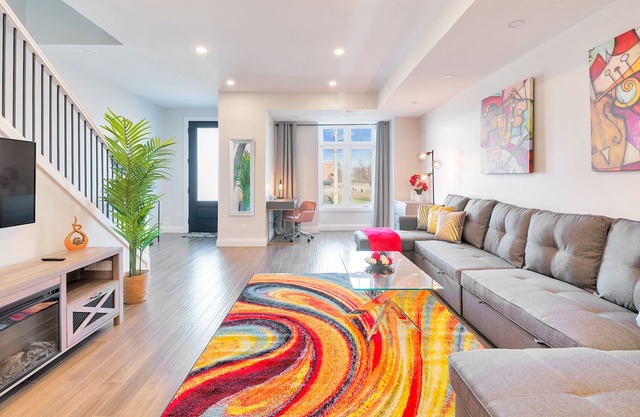 GLOBALSTAY . New Townhomes 16 Guests, Private Gym, Sauna, BBQ