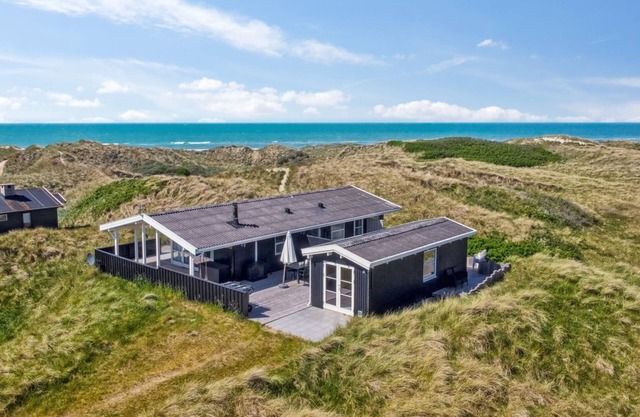 "Gojko" - 140m from the sea by Interhome