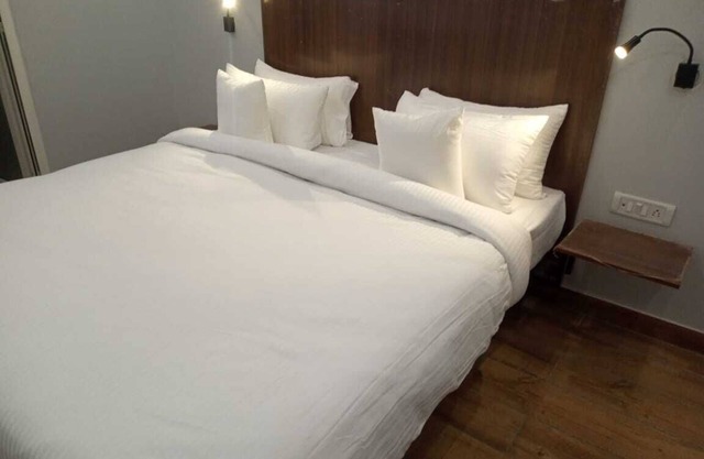 Golden Frame Hotel