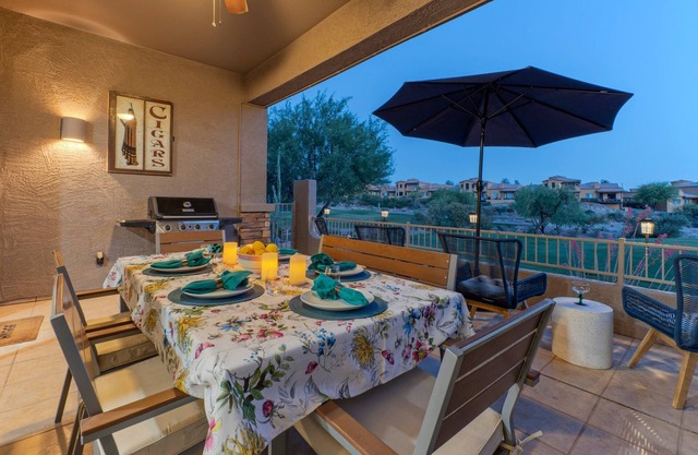 Golden Golf & Mt VIEWS, Golfers/Hikers Paradise, Comm Htd Salt POOL & Spa
