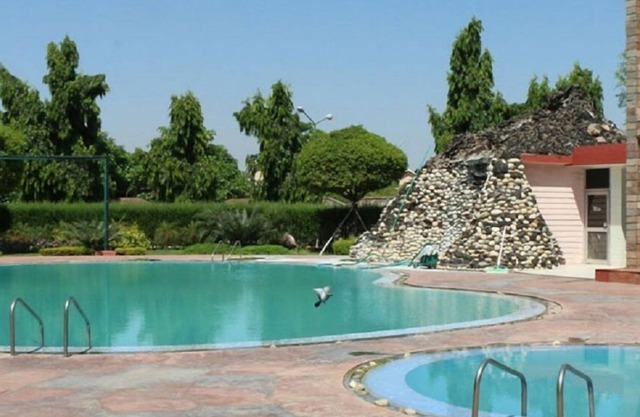 Golden Huts Resorts