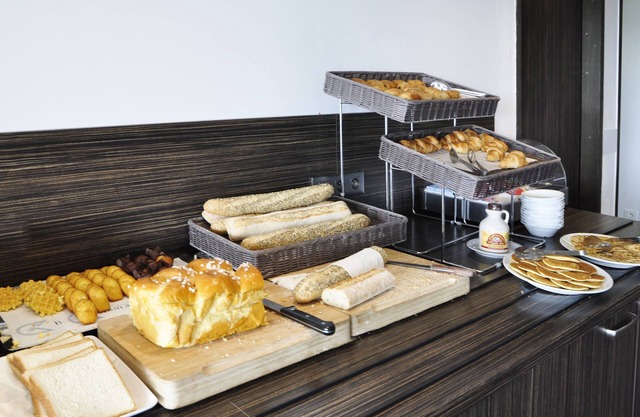 Golden Tulip Pornic Suites