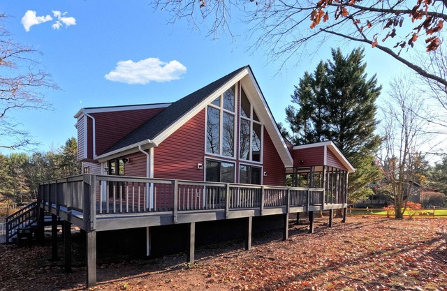 Golf Course Views, Fireplace, Games & Pool Access